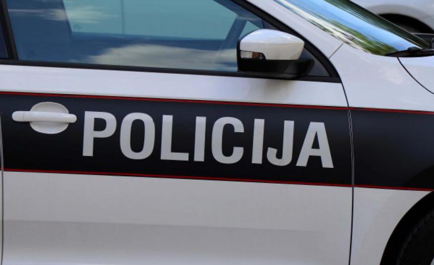 policija