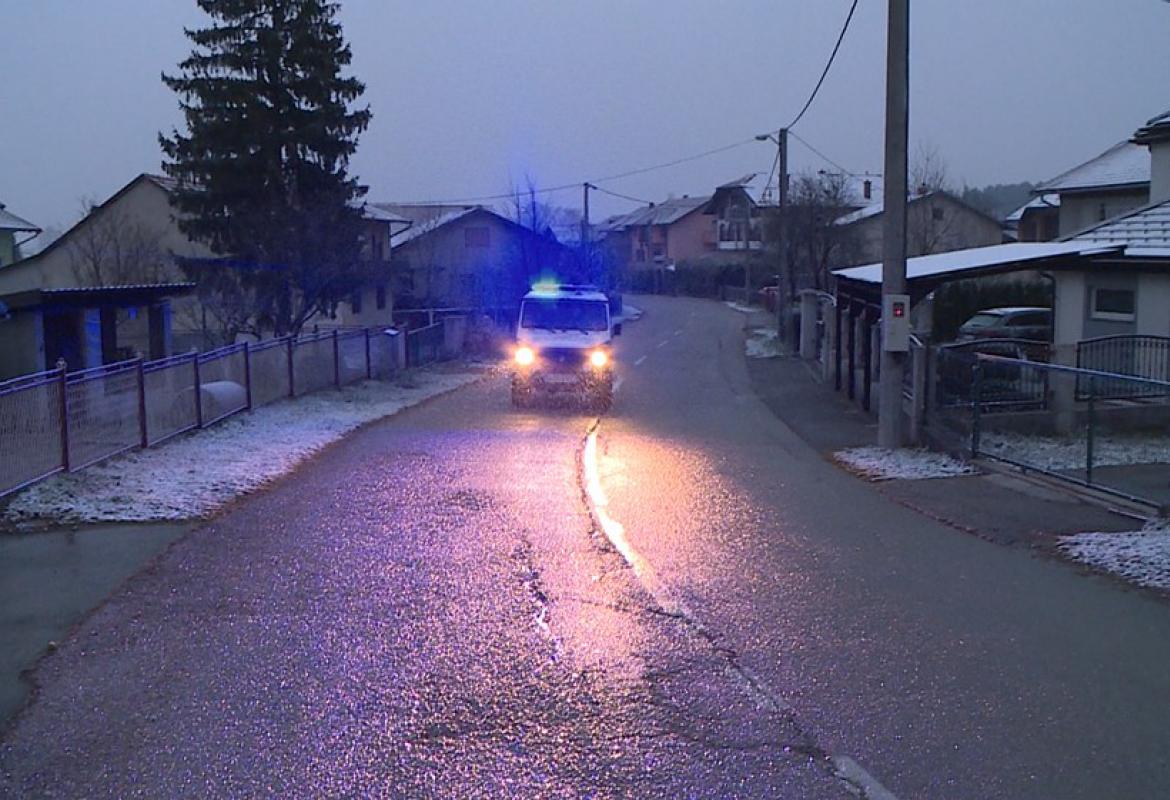 službe