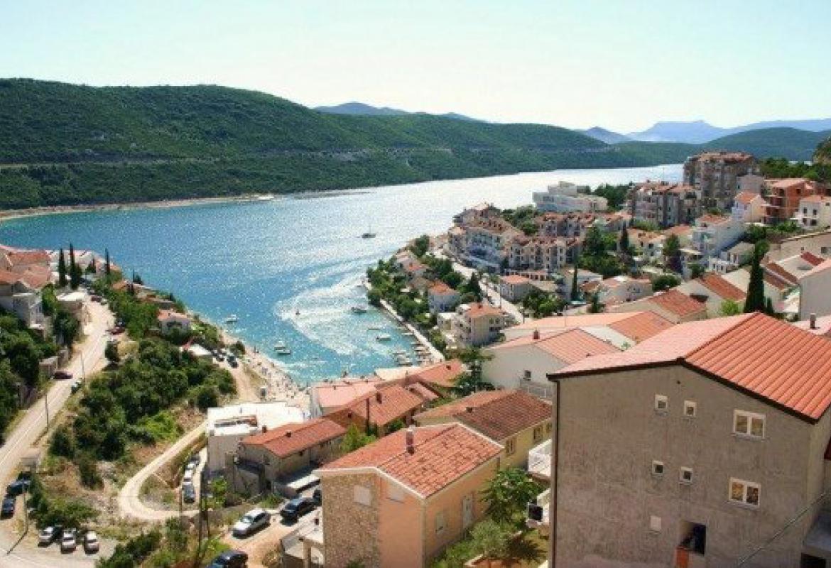 Neum