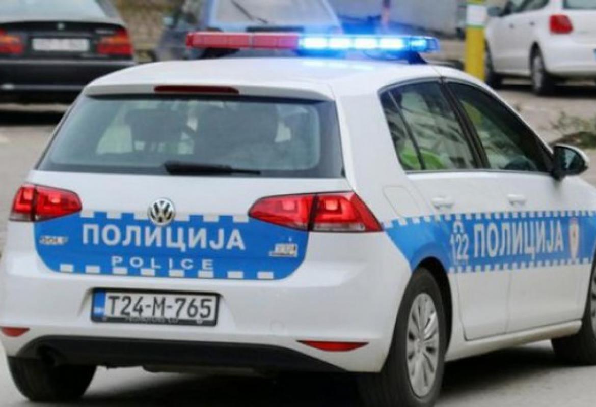 policija