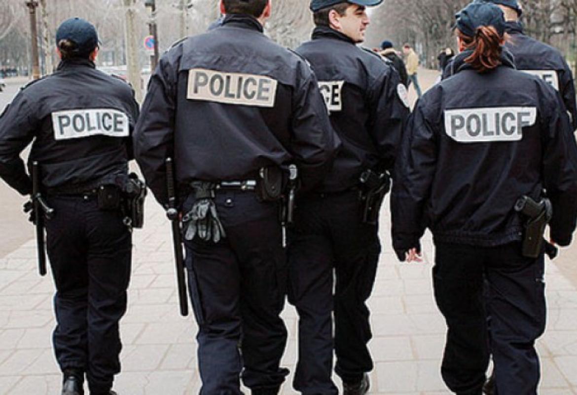 policija
