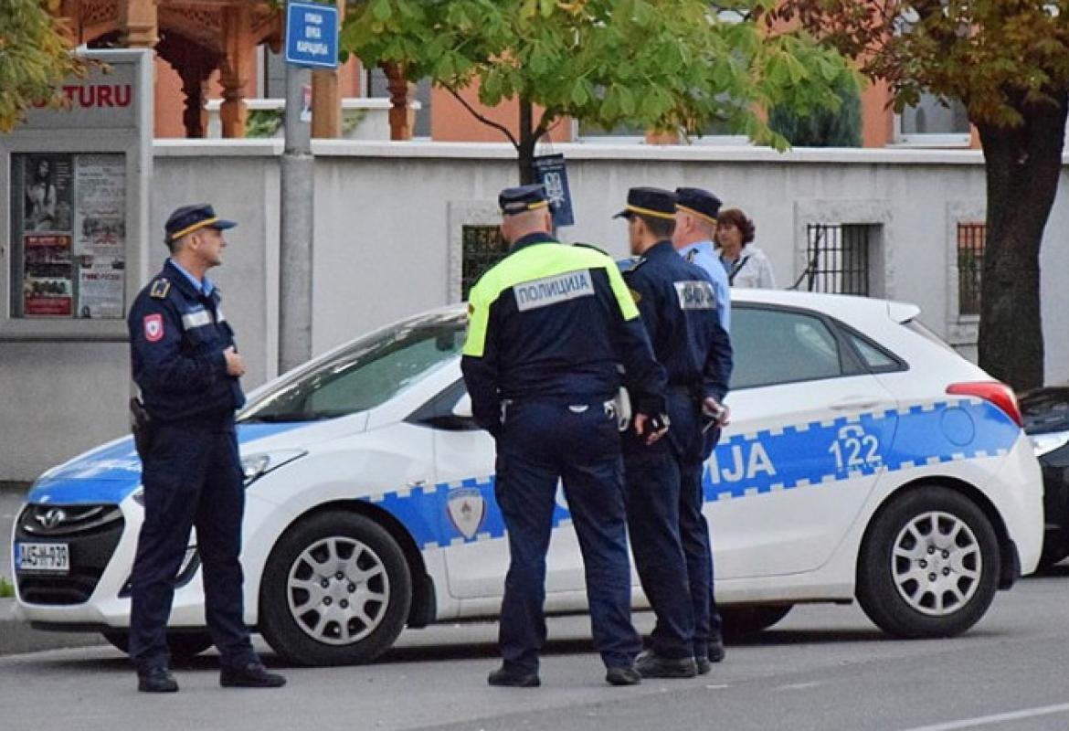 Policija