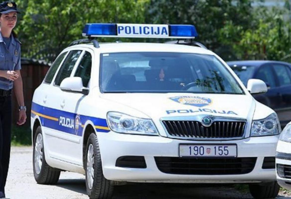 policija